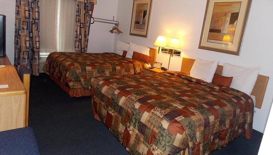 Norwood Inn Minneapolis Roseville Extérieur photo